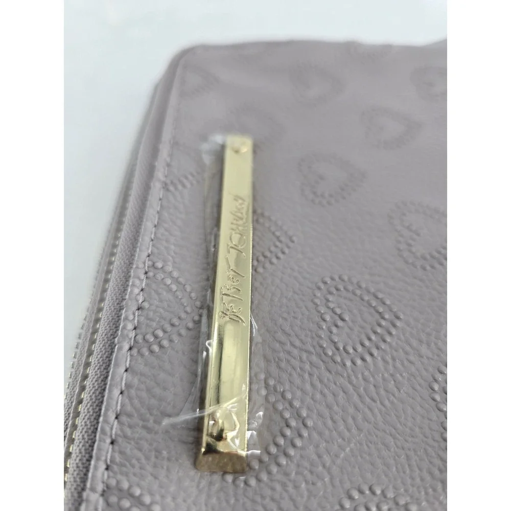 Betsey Johnson Double Zip‎ Pouch Wristlet - Gray With Embossed Hearts